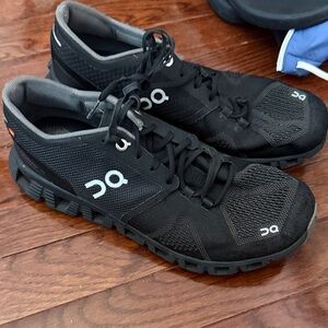 On Running Black and Gray Athletic Shoes